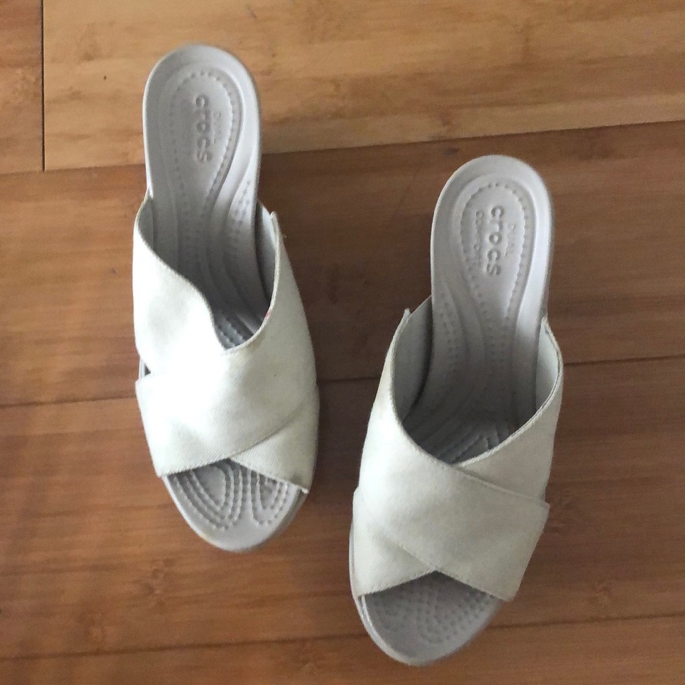 Wedge crocs